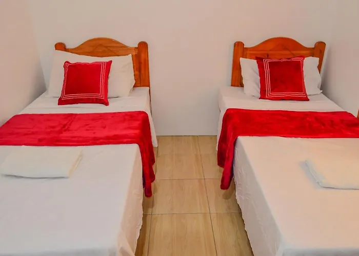 Hotel Papa Tasi Lakeside And Park